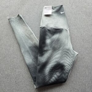 Nike Women's Gray Gradient Training Leggings